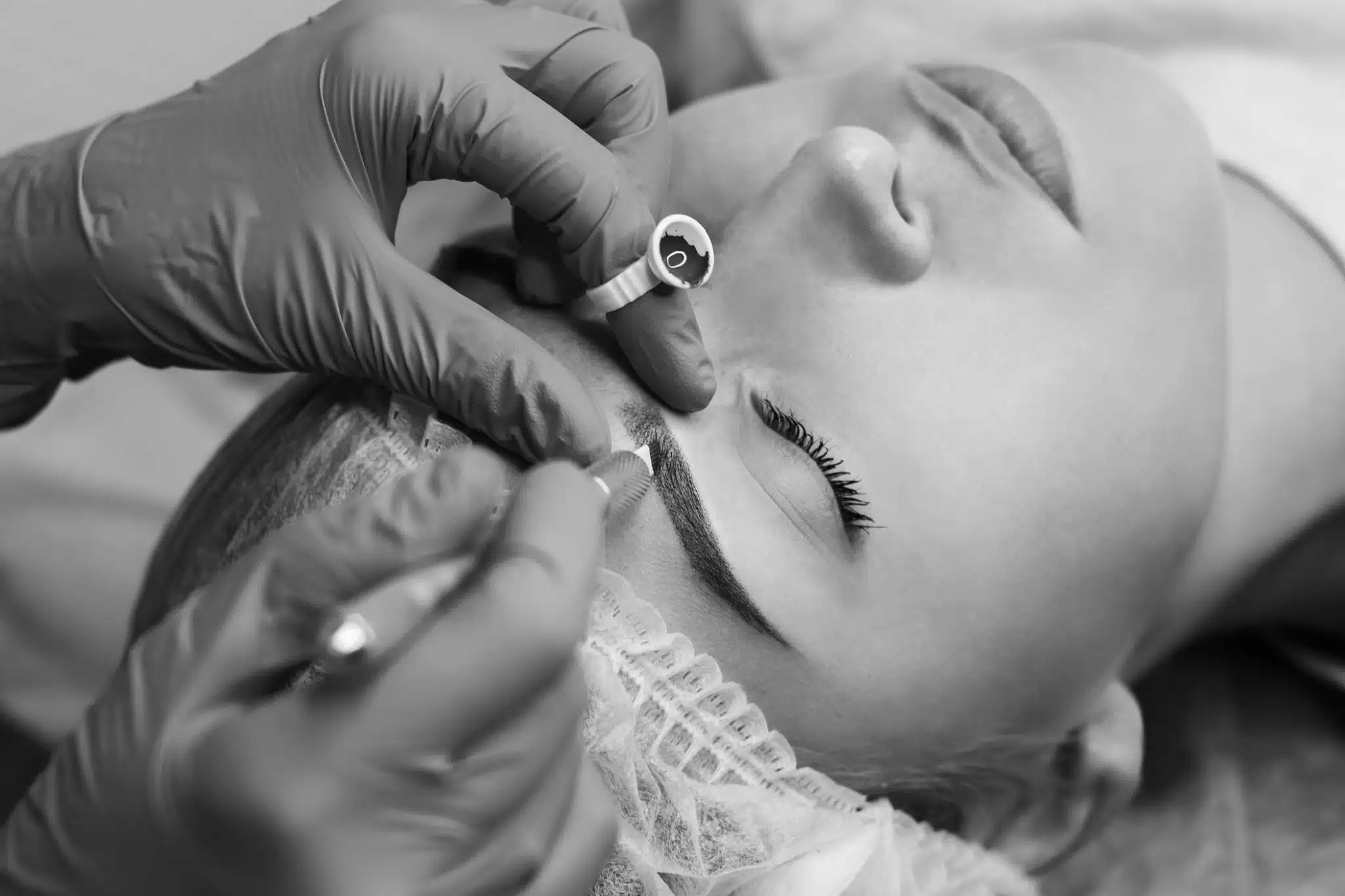 Microblading permanent makeup treatment
